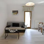 Peaceful Flat Surrounded By Nature سافودغيا
