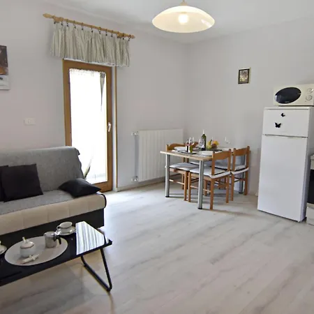 Apartment Peaceful Flat Surrounded By Nature
