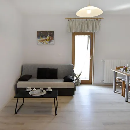Peaceful Flat Surrounded By Nature Savudrija