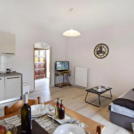Διαμέρισμα Peaceful Flat Surrounded By Nature