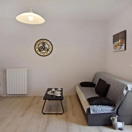 Peaceful Flat Surrounded By Nature Apartment Savudrija